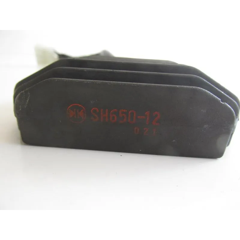 Regulateur charge batterie YAMAHA FZS 600 1998-2001 FAZER