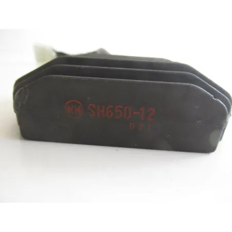 Regulateur charge batterie YAMAHA FZS 600 1998-2001 FAZER