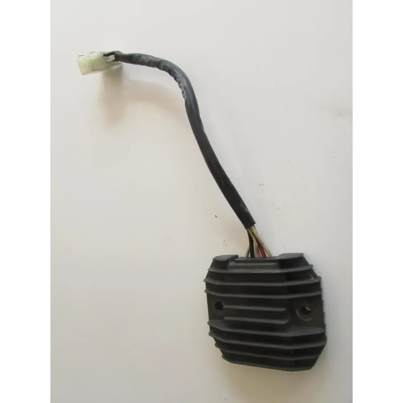 Regulateur charge batterie YAMAHA FZS 600 1998-2001 FAZER