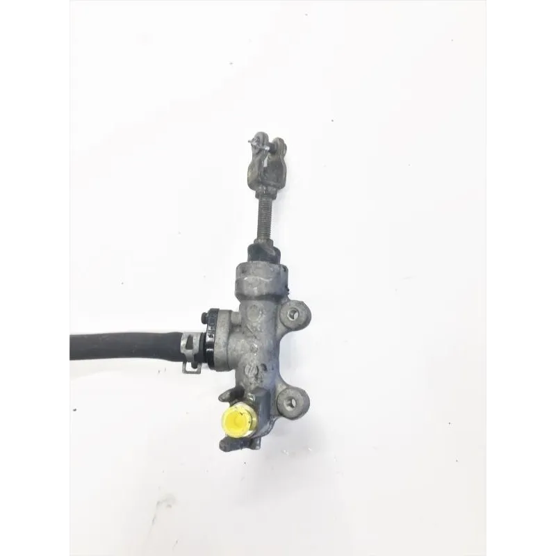 Maitre cylindre frein arriere SUZUKI GS 500 E 2001-2002