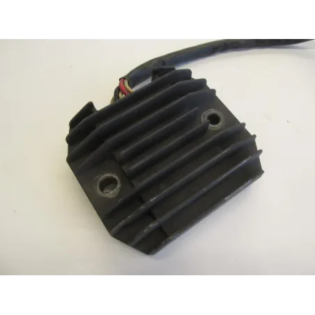Regulateur charge batterie YAMAHA FZS 600 1998-1999 FAZER