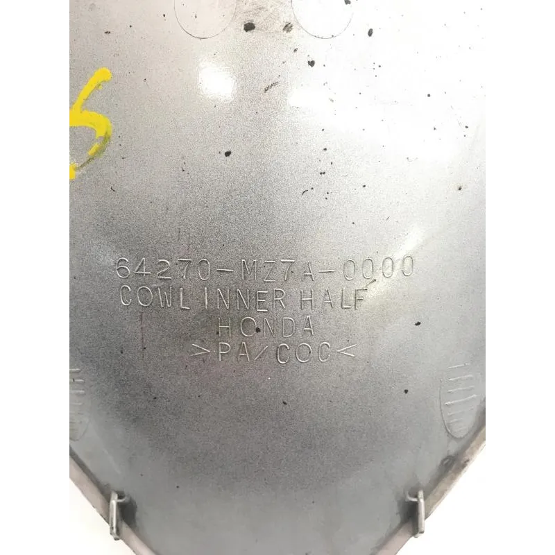 Cache carenage centrale sabot HONDA VFR F 750 1994-1997
