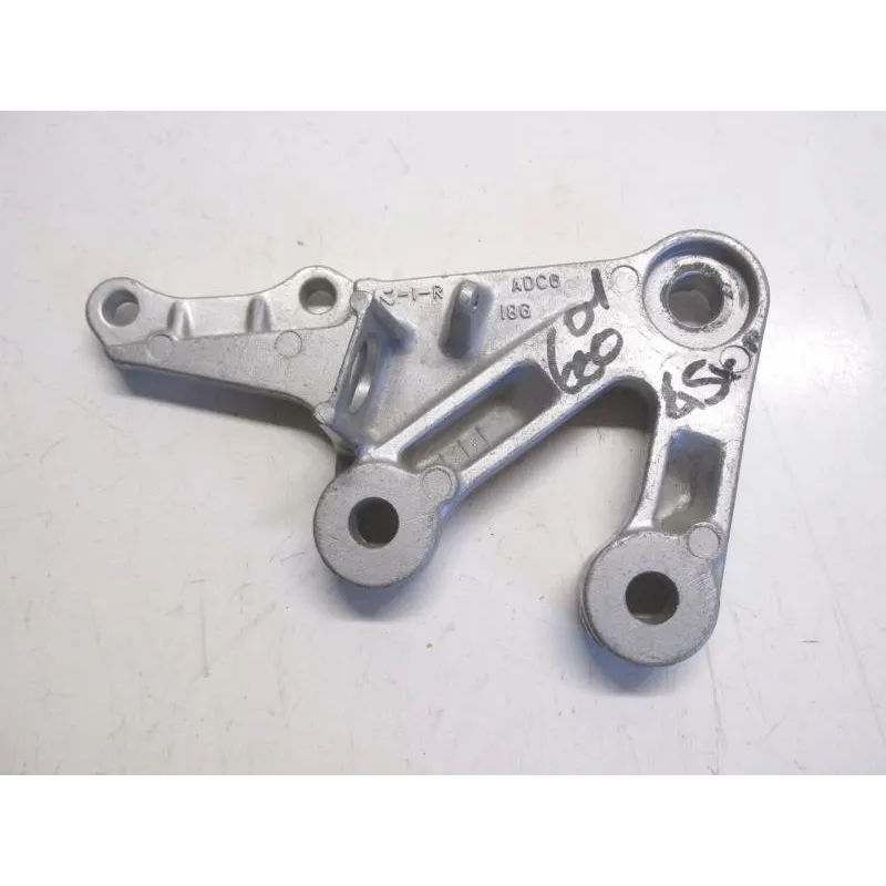 Platine avant droite SUZUKI GSXR 1000 2003-2004