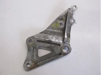 Platine avant droite SUZUKI GSXR 1100 1989-1990