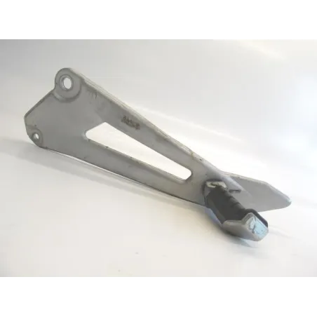 Platine et repose pieds arriere gauche YAMAHA YBR 125 2010-2012