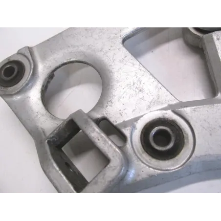 Platine avant droite SUZUKI GSX F 750 1989-1997