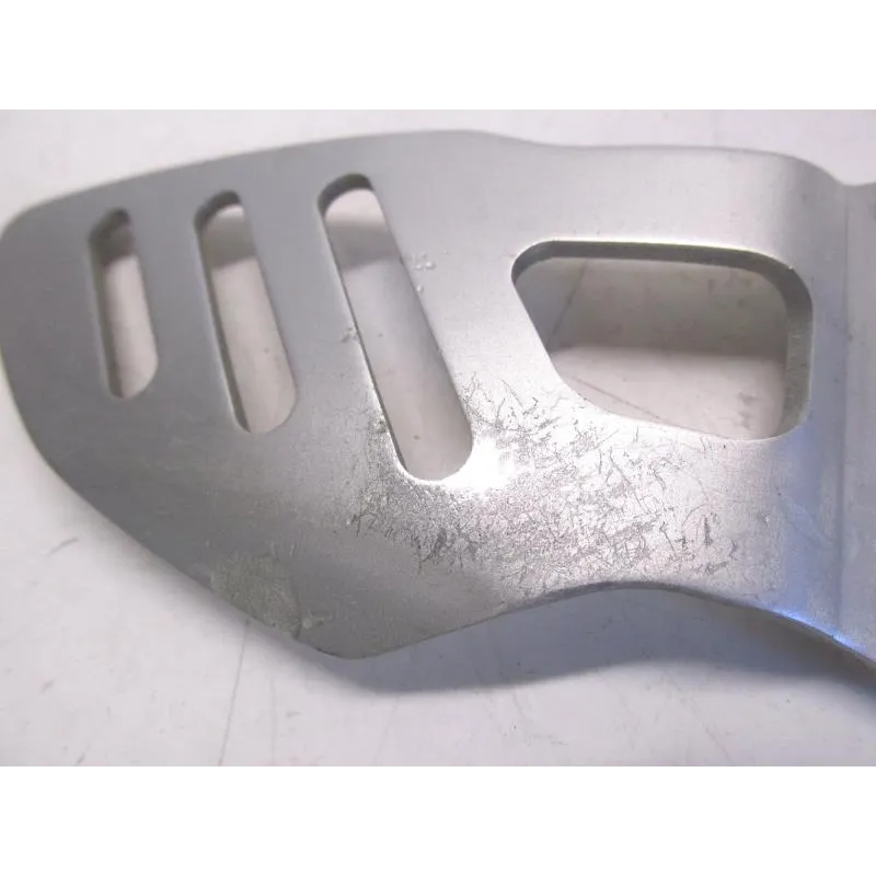 Protection repose pied droit SUZUKI GSXR 1000 2007-2008