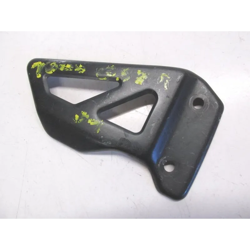 Protection repose pied droit SUZUKI GSXR 1000 2001-2002