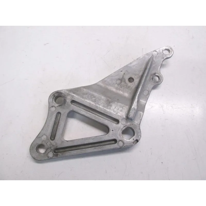 Platine avant droite SUZUKI GSXR 1100 1989-1990