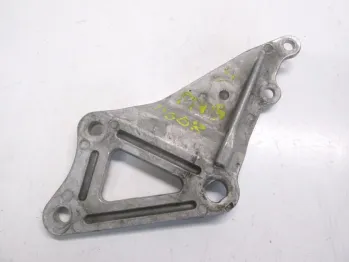 Platine avant droite SUZUKI GSXR 1100 1989-1990