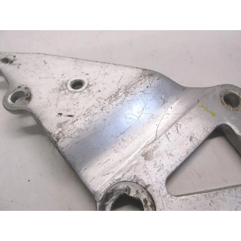 Platine avant droite SUZUKI GSXR 1100 1989-1990