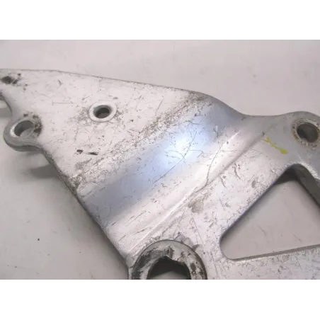 Platine avant droite SUZUKI GSXR 1100 1989-1990