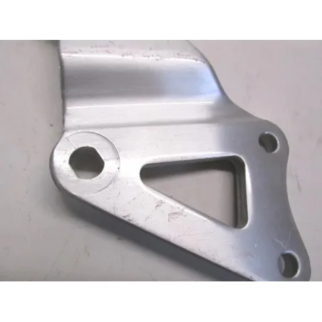 Platine avant droite SUZUKI GSXR 1100 1989-1990