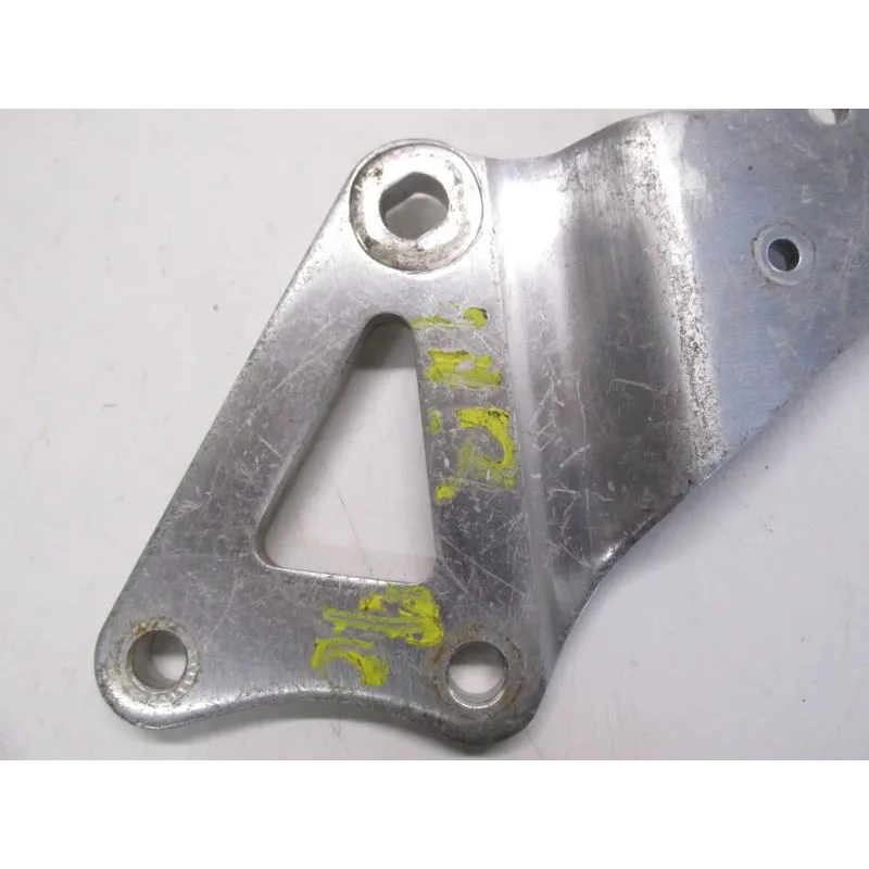 Platine avant droite SUZUKI GSXR 1100 1989-1990