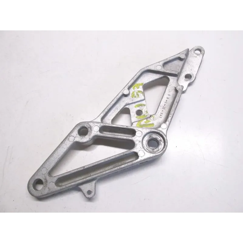 Platine avant droite SUZUKI GSXR 750 1992-1995