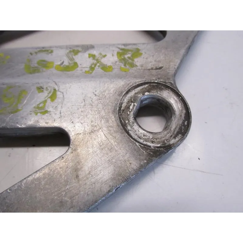 Platine avant gauche SUZUKI GSXR 1100 1989-1990