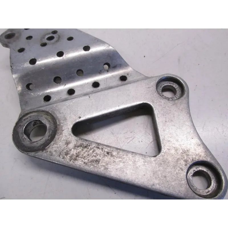 Platine avant droite SUZUKI GSXR 750 1988-1989