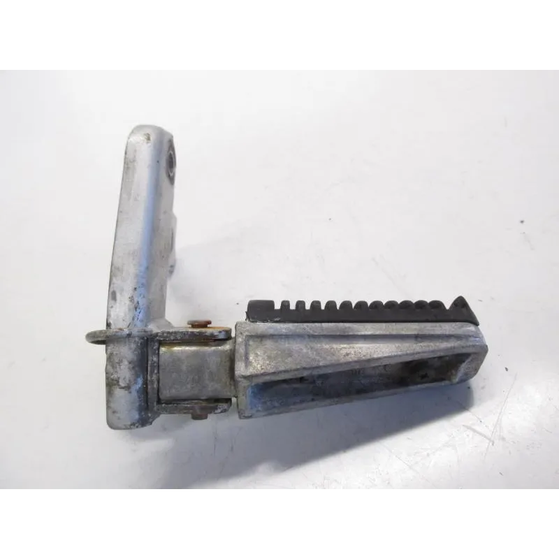 Platine et repose pieds arriere gauche YAMAHA XP 500 2004-2007 TMAX
