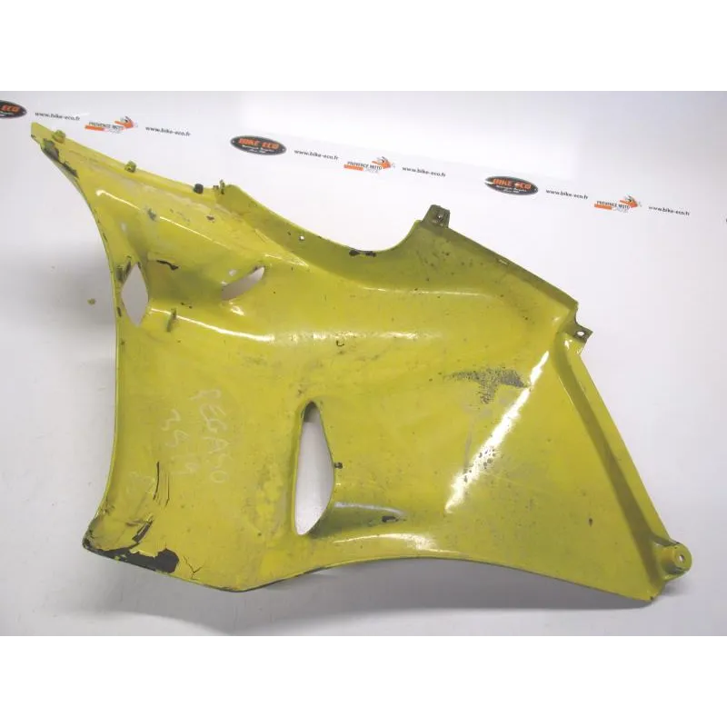 Cache flanc de carenage droit APRILIA PEGASO 650 1992-1996