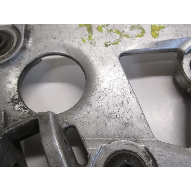 Platine avant droite SUZUKI GSX F 750 1989-1997