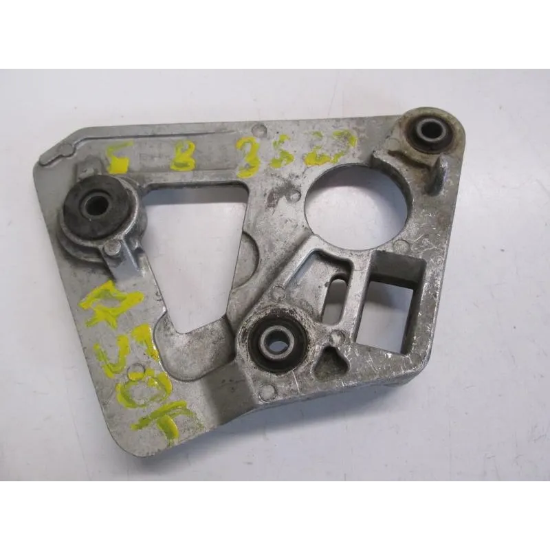 Platine avant droite SUZUKI GSX F 750 1989-1997