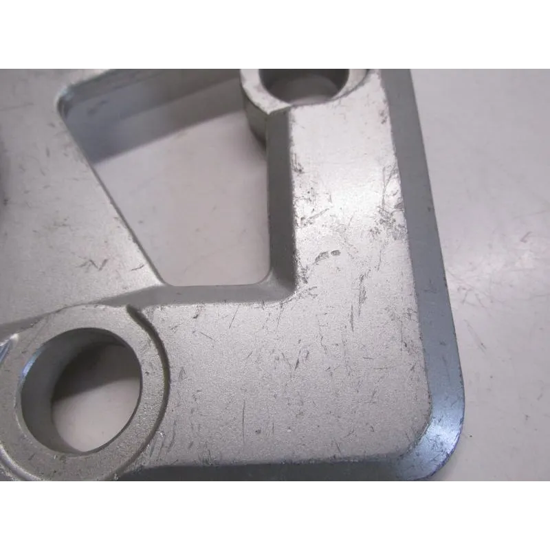 Platine avant droite SUZUKI GSX F 750 1989-1997