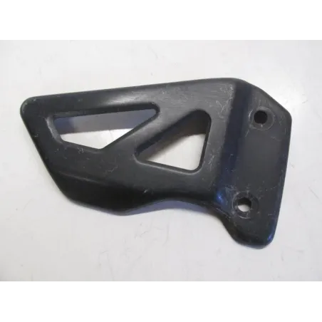Protection repose pied droit SUZUKI GSXR 1000 2001-2002