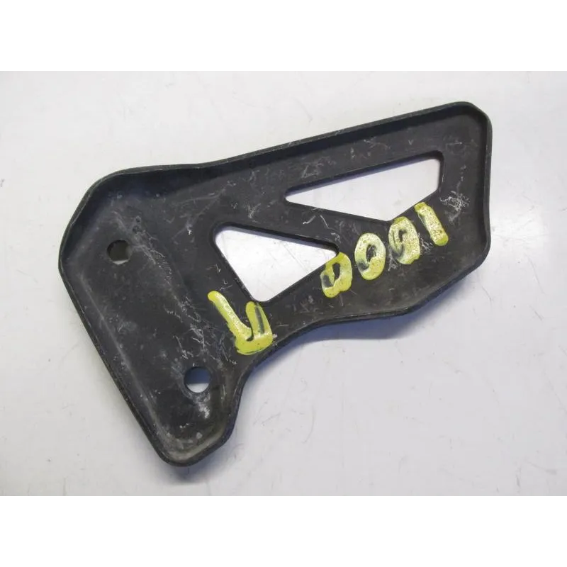 Protection repose pied droit SUZUKI GSXR 1000 2001-2002