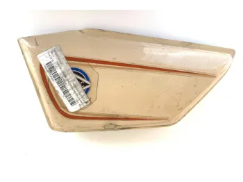 Cache carenage sous selle gauche HONDA CM 125 1982-1988 CUSTOM