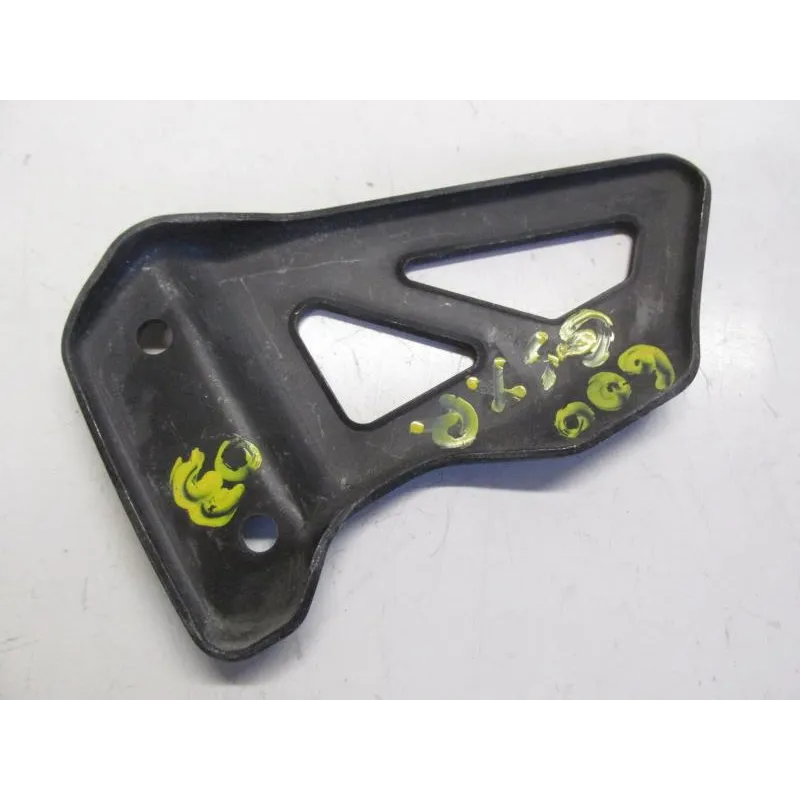 Protection repose pied droit SUZUKI GSXR 1000 2001-2002