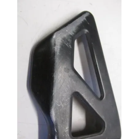 Protection repose pied droit SUZUKI GSXR 1000 2001-2002