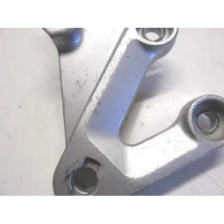Platine avant droite SUZUKI GSXR 1000 2003-2004