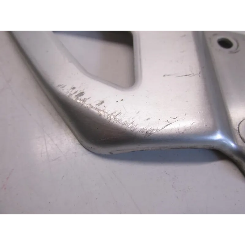 Protection repose pied droit SUZUKI GSXR 750 1996-1999