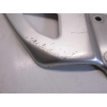 Protection repose pied droit SUZUKI GSXR 750 1996-1999