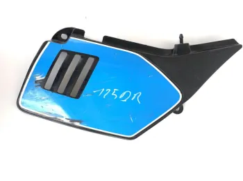 Cache carenage sous selle droit SUZUKI DR 125 S 1990-1993