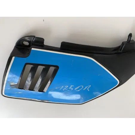 Cache carenage sous selle droit SUZUKI DR 125 S 1990-1993