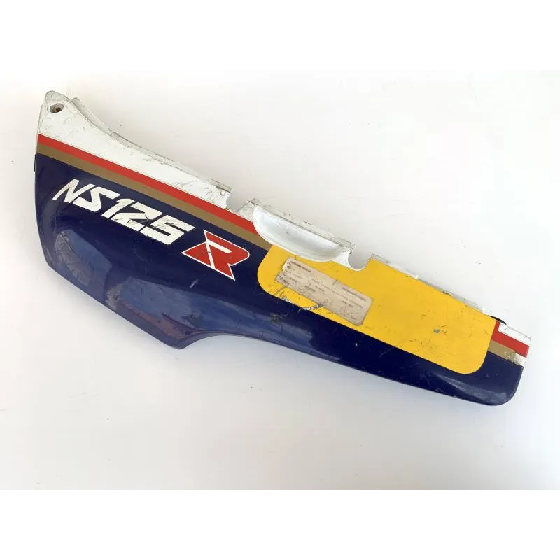 Cache carenage coque arriere gauche HONDA NSR 125 1987-1988