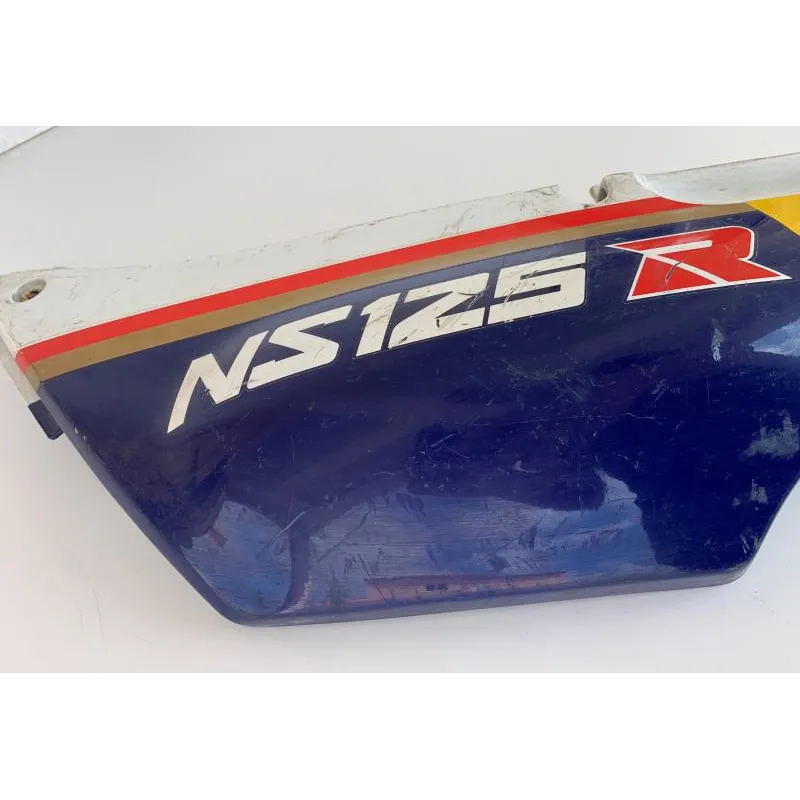 Cache carenage coque arriere gauche HONDA NSR 125 1987-1988