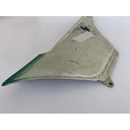 Cache carenage sous selle gauche KAWASAKI GPZ 550 1981-1985
