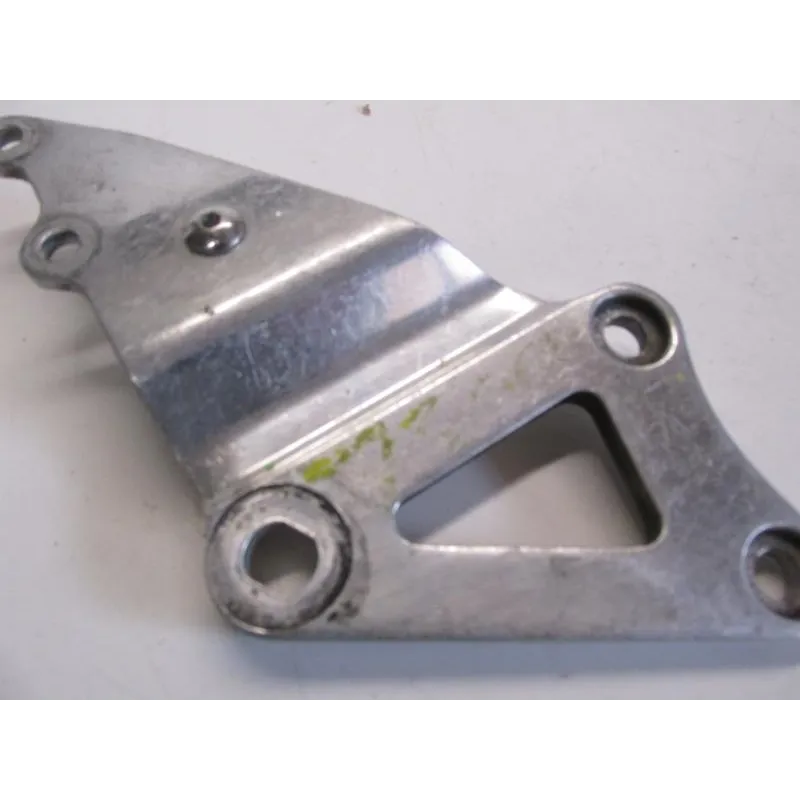 Platine avant droite SUZUKI GSXR 750 1988-1989