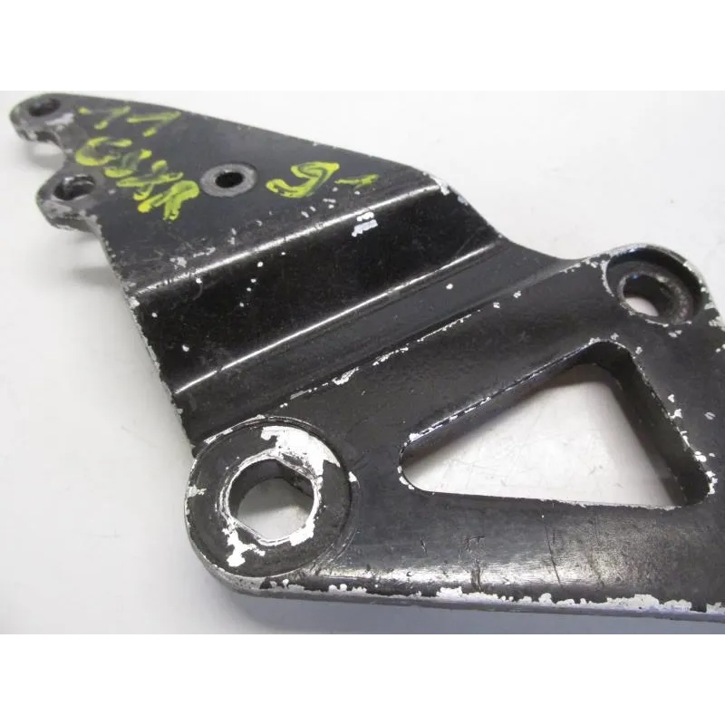 Platine avant droite SUZUKI GSXR 750 1988-1989