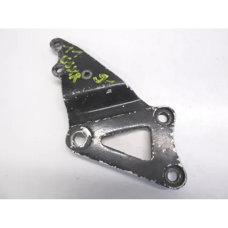 Platine avant droite SUZUKI GSXR 750 1988-1989