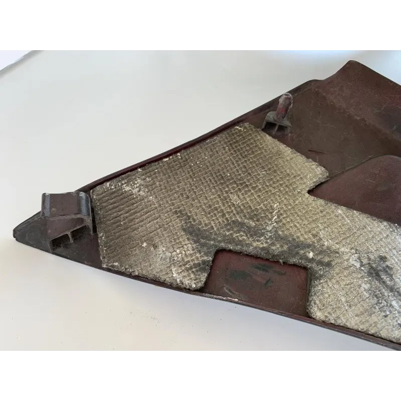 Cache carenage sous selle droit SUZUKI GSX 1100 F 1988-1993
