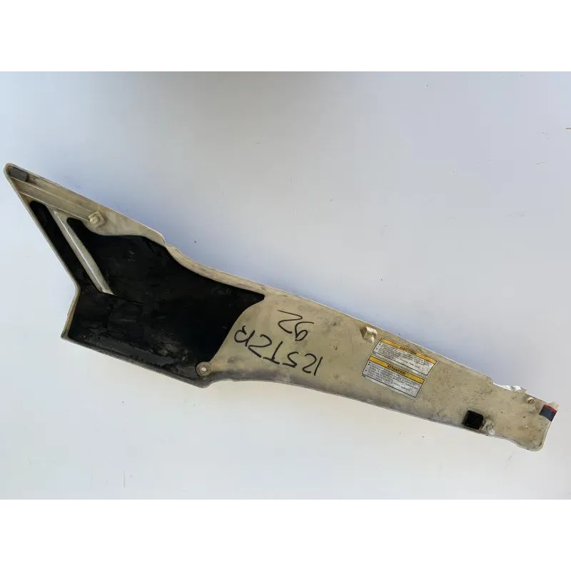 Cache carenage coque arriere droit YAMAHA TZR 125 1990-1992