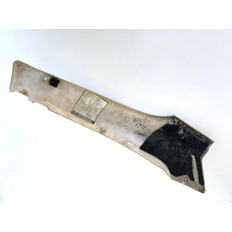 Cache carenage coque arriere droit YAMAHA TZR 125 1990-1992