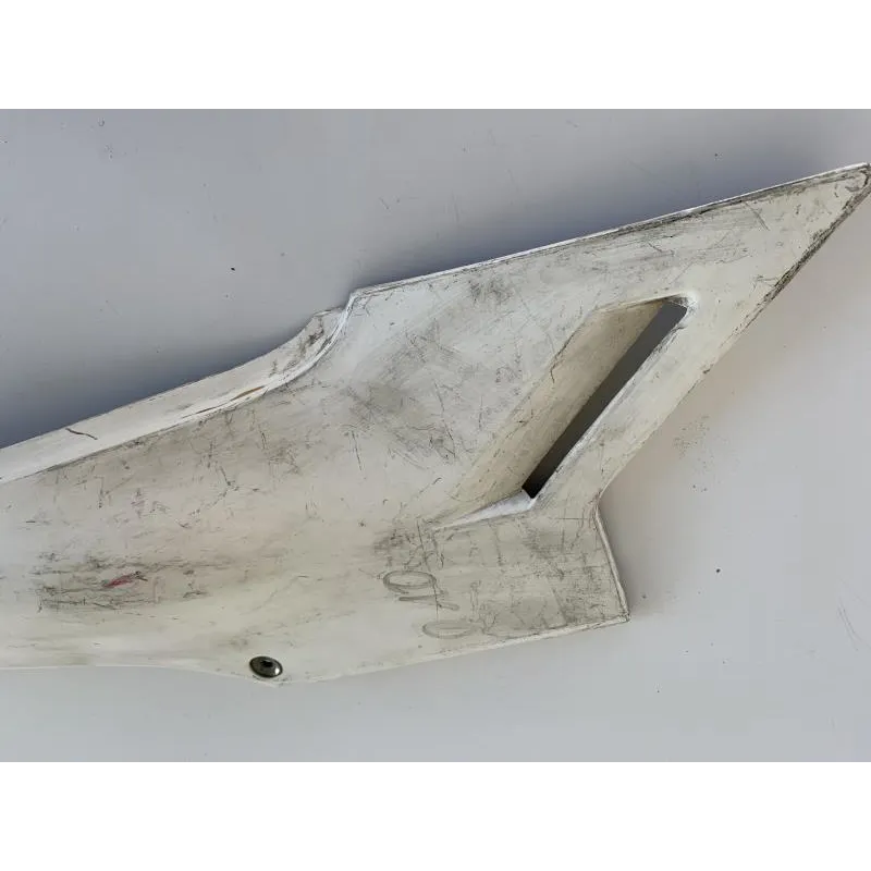 Cache carenage coque arriere droit YAMAHA TZR 125 1990-1992