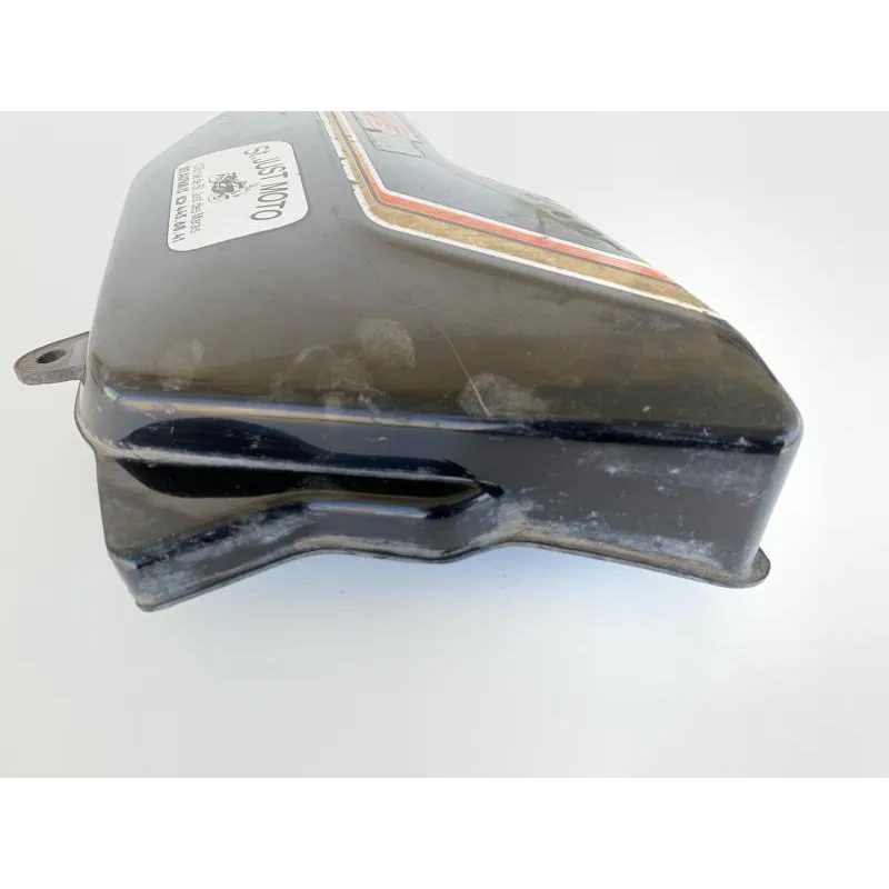 Cache carenage sous selle droit SUZUKI RG 80 1980-1983