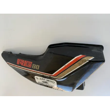 Cache carenage sous selle droit SUZUKI RG 80 1980-1983