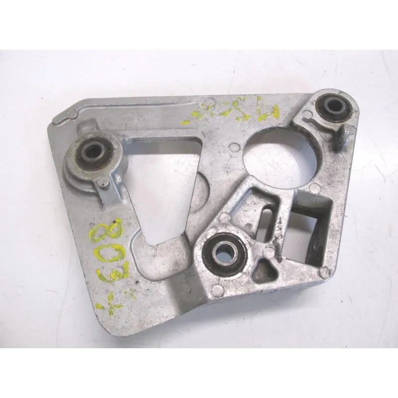 Platine avant droite SUZUKI GSX F 750 1989-1997