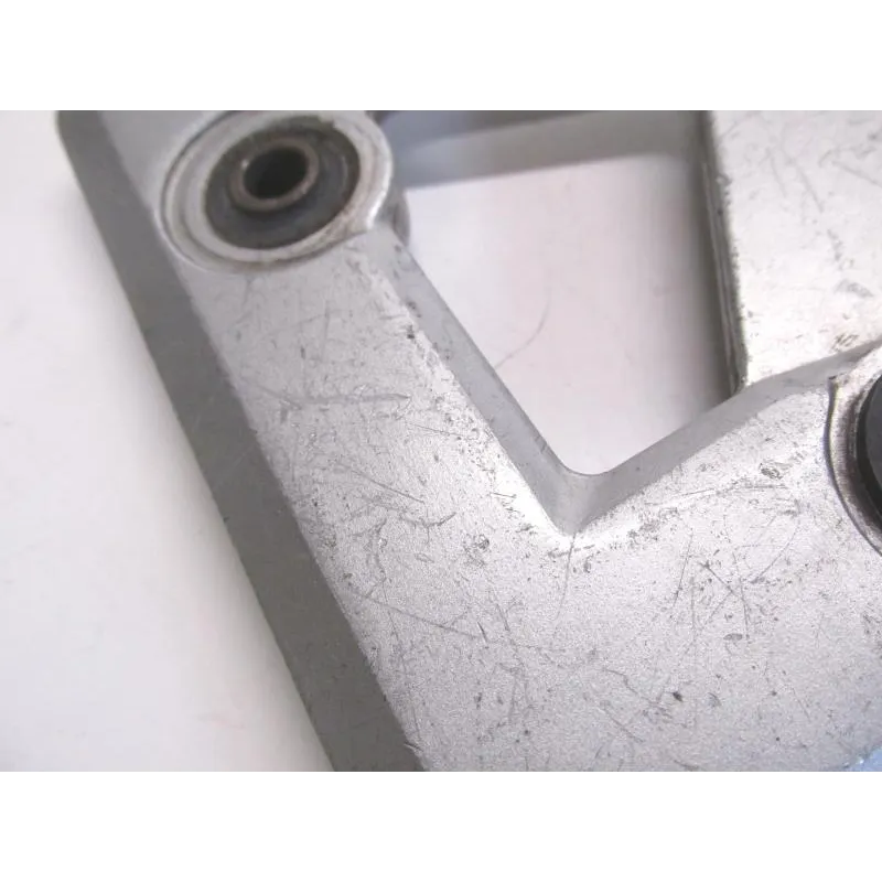 Platine avant gauche SUZUKI GSX F 750 1989-1997